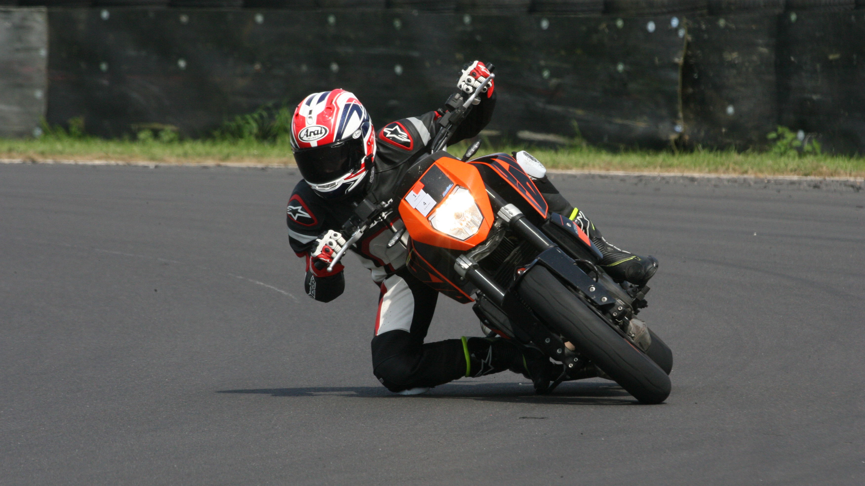 KTM 690 Duke